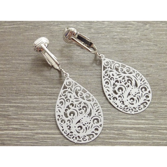Teardrop Filigree Clip On Earrings - Picture 3 of 3